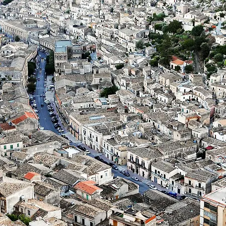 2 Bedroom Gorgeous In